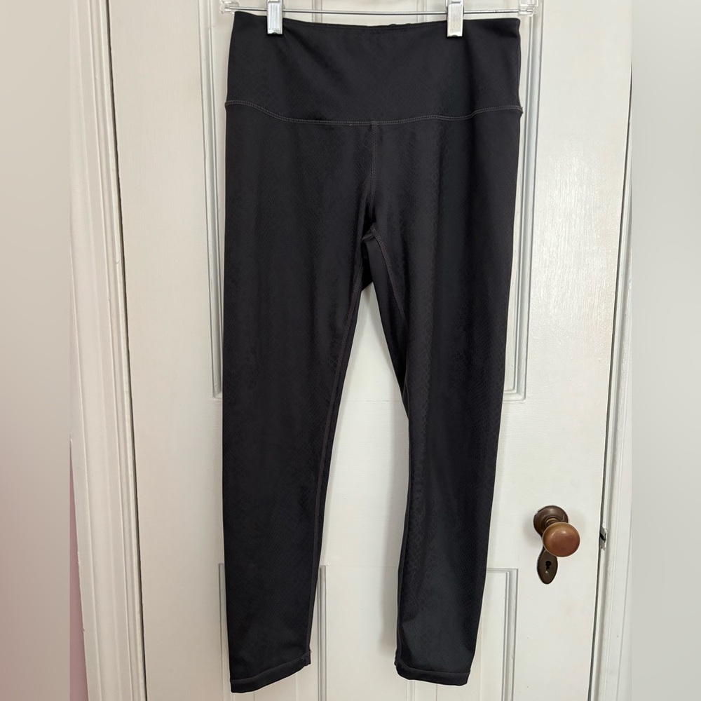 Z by Zella Dark Grey Snakeskin Print 7/8 Leggings